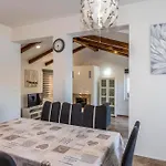Niko, Your Ideal Summer Oasis Near Porec Vikendica Stranici kod Lovreca