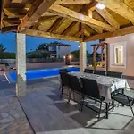 Niko, Your Ideal Summer Oasis Near Porec Vikendica Stranici kod Lovreca