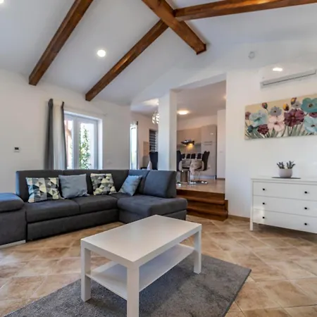 Niko, Your Ideal Summer Oasis Near Porec * Stranici kod Lovreca